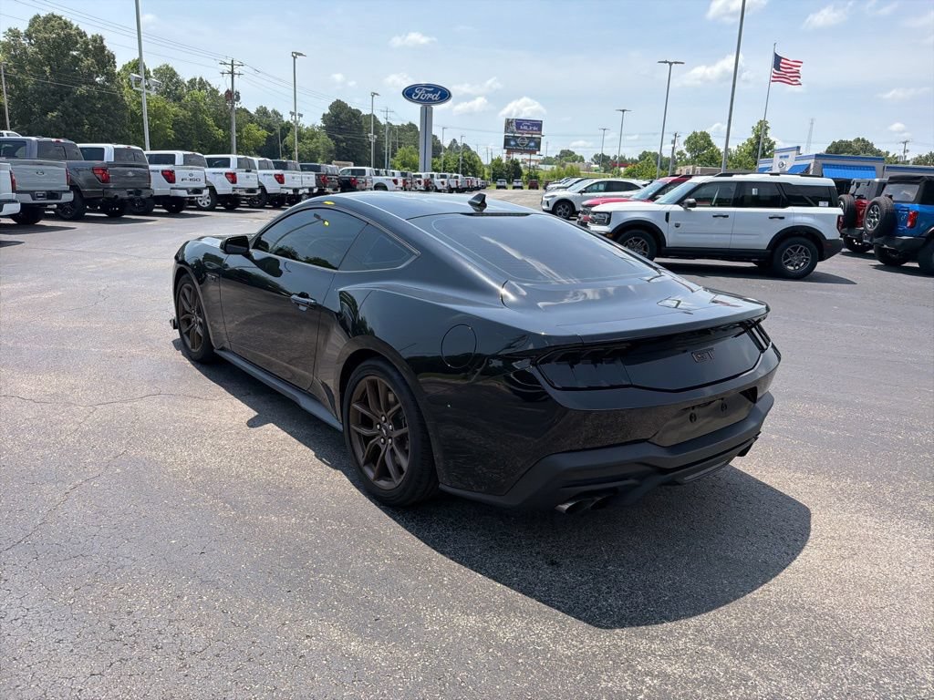 Used 2026 Ford Mustang GT Premium RWD image 5