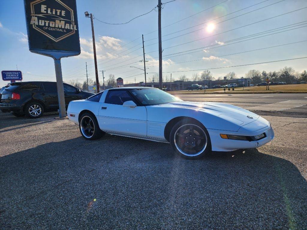 Used 1994 Chevrolet Corvette Coupe RWD image 2