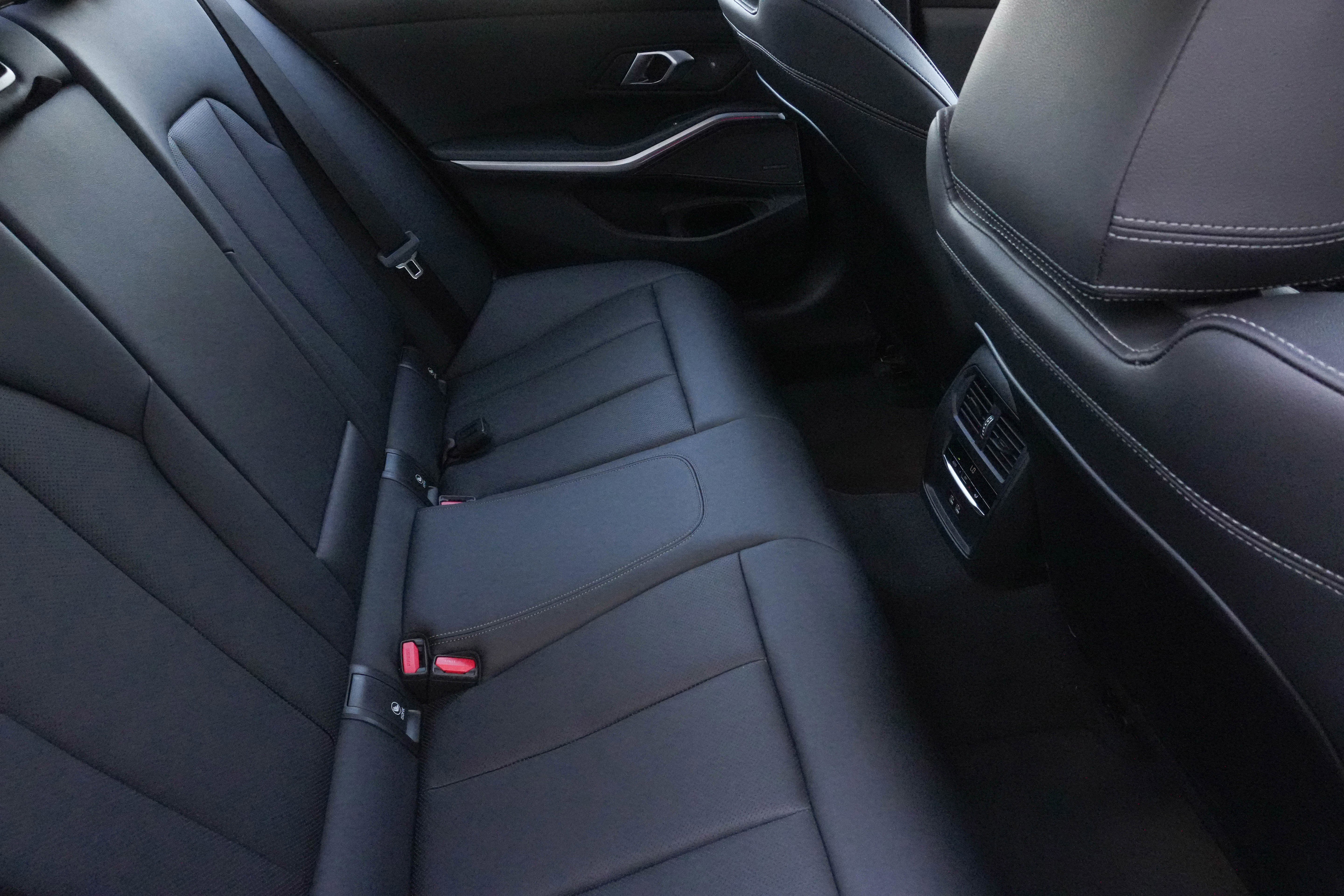 Certified 2024 BMW 330i xDrive Sedan w/ Premium Package image 35