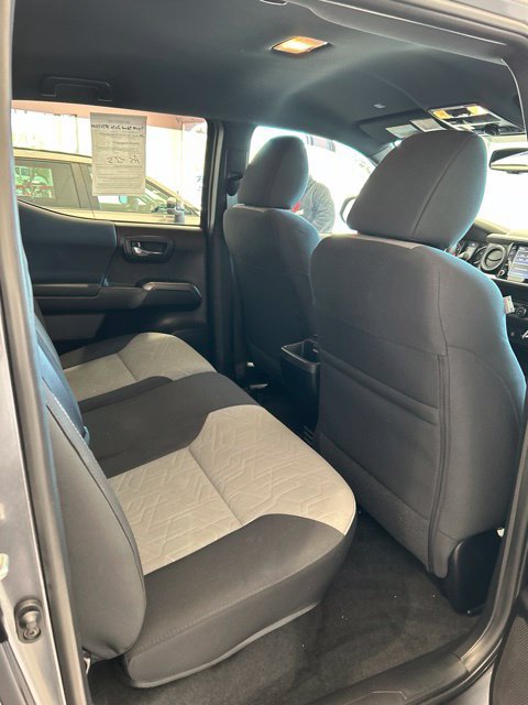 Used 2020 Toyota Tacoma TRD Off-Road AWD/4WD image 13