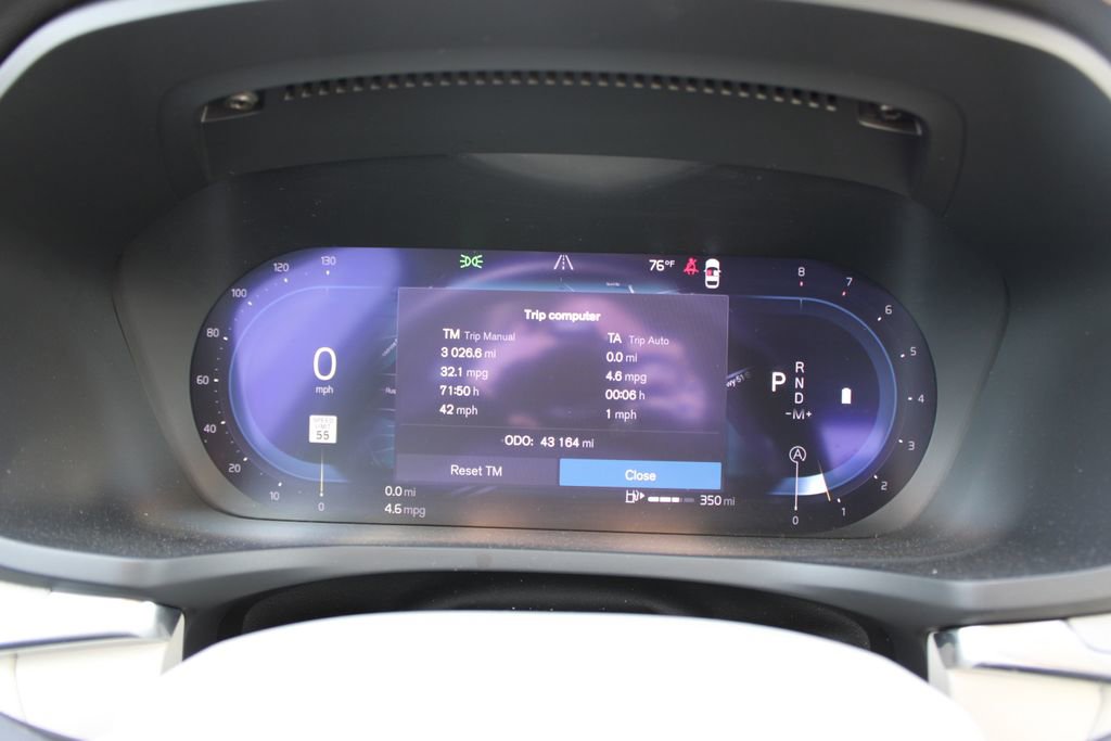 Used 2024 Volvo S60 B5 Plus image 19