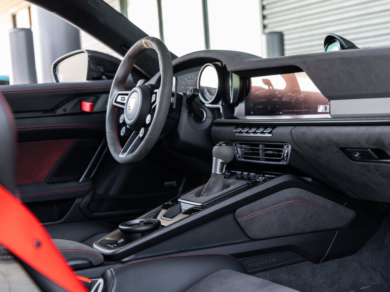 Certified 2025 Porsche 911 GT3 RS RWD image 61