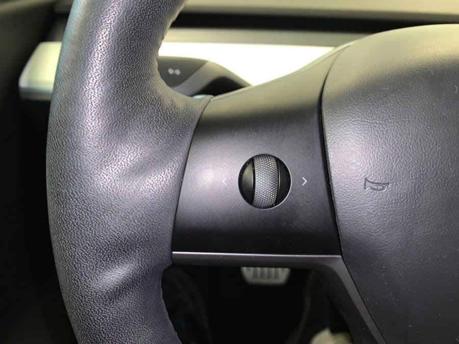 Used 2021 Tesla Model Y Performance AWD/4WD image 24