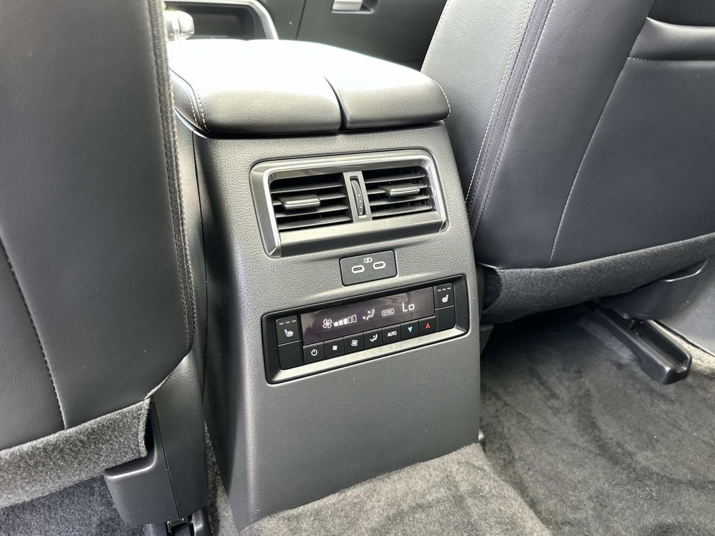 Certified 2024 MAZDA CX-90 Plug-In Hybrid w/ Premium Plus AWD/4WD image 32