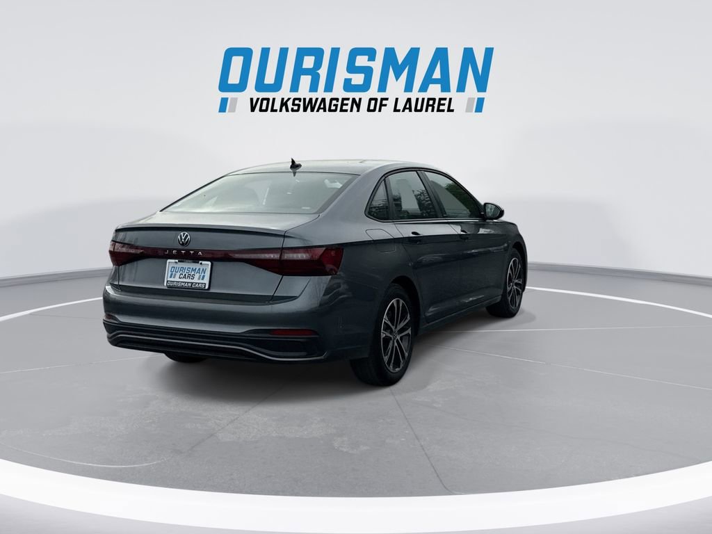 Used 2025 Volkswagen Jetta Sport image 8