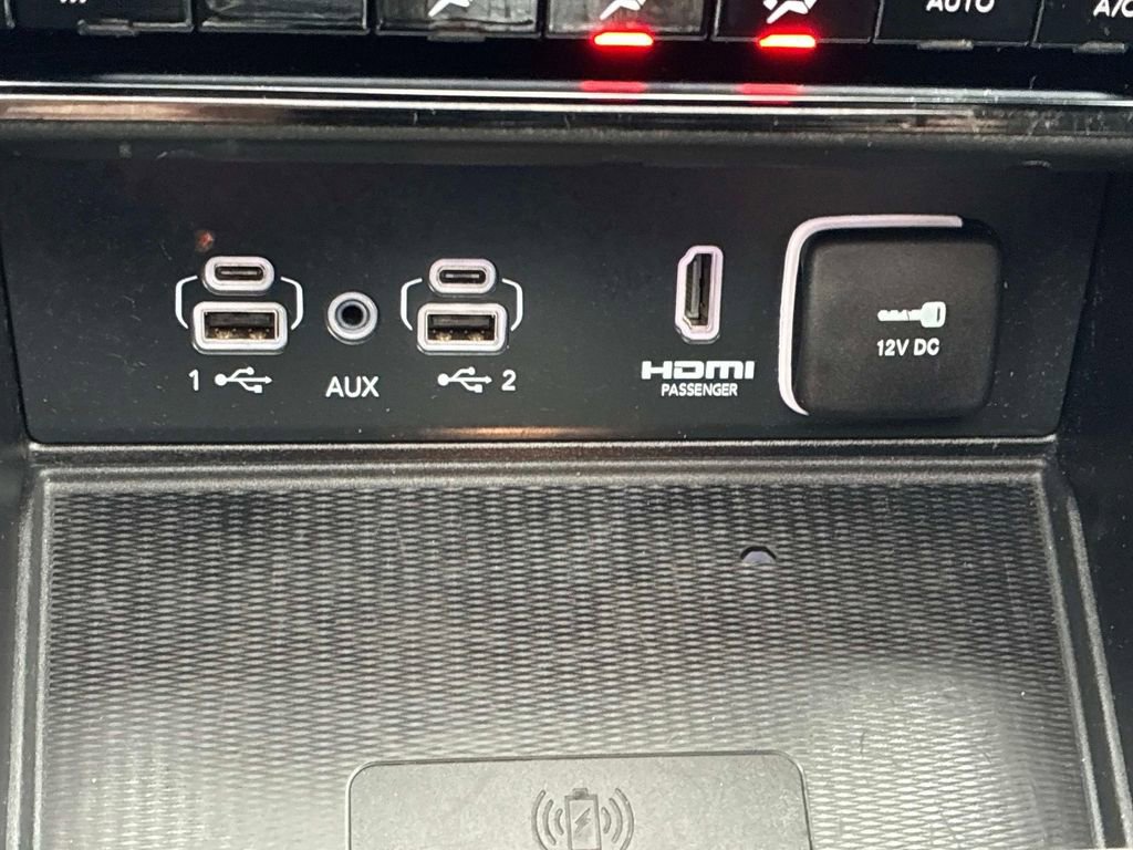 Certified 2023 Jeep Grand Cherokee 4WD 4xe w/ Luxury Tech Group II image 31