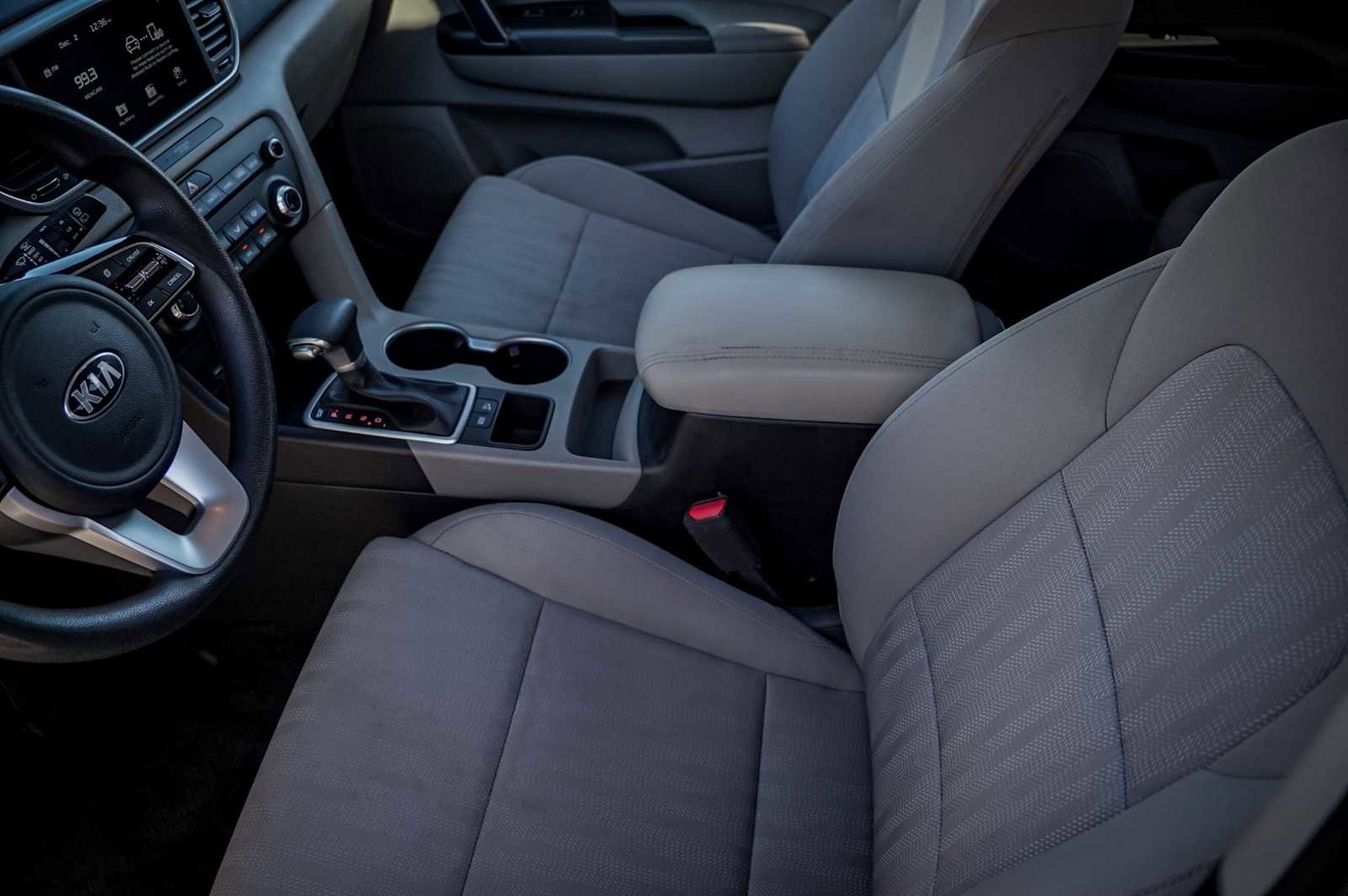 Used 2022 Kia Sportage LX image 10