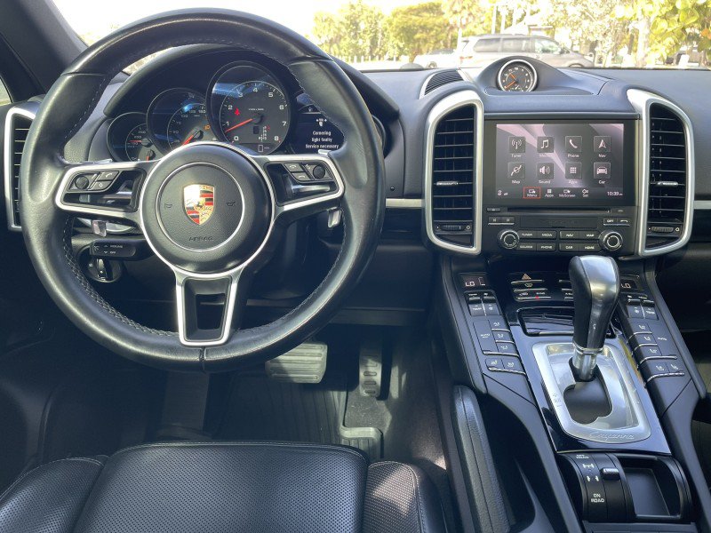 Used 2017 Porsche Cayenne Platinum Edition AWD/4WD image 15