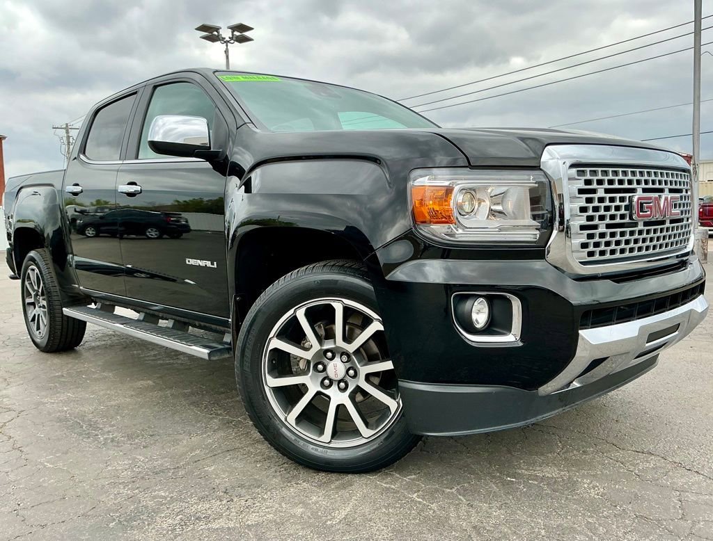Used 2017 GMC Canyon Denali image 3