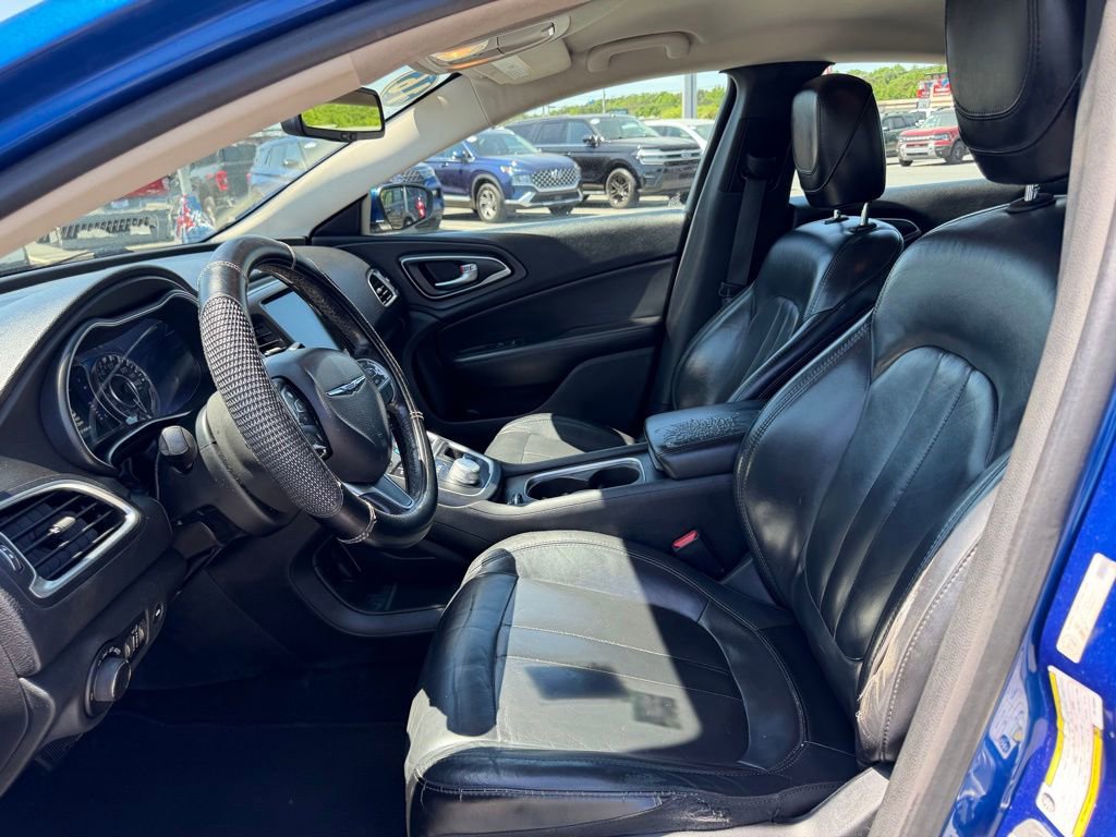 Used 2016 Chrysler 200 Limited FWD image 14