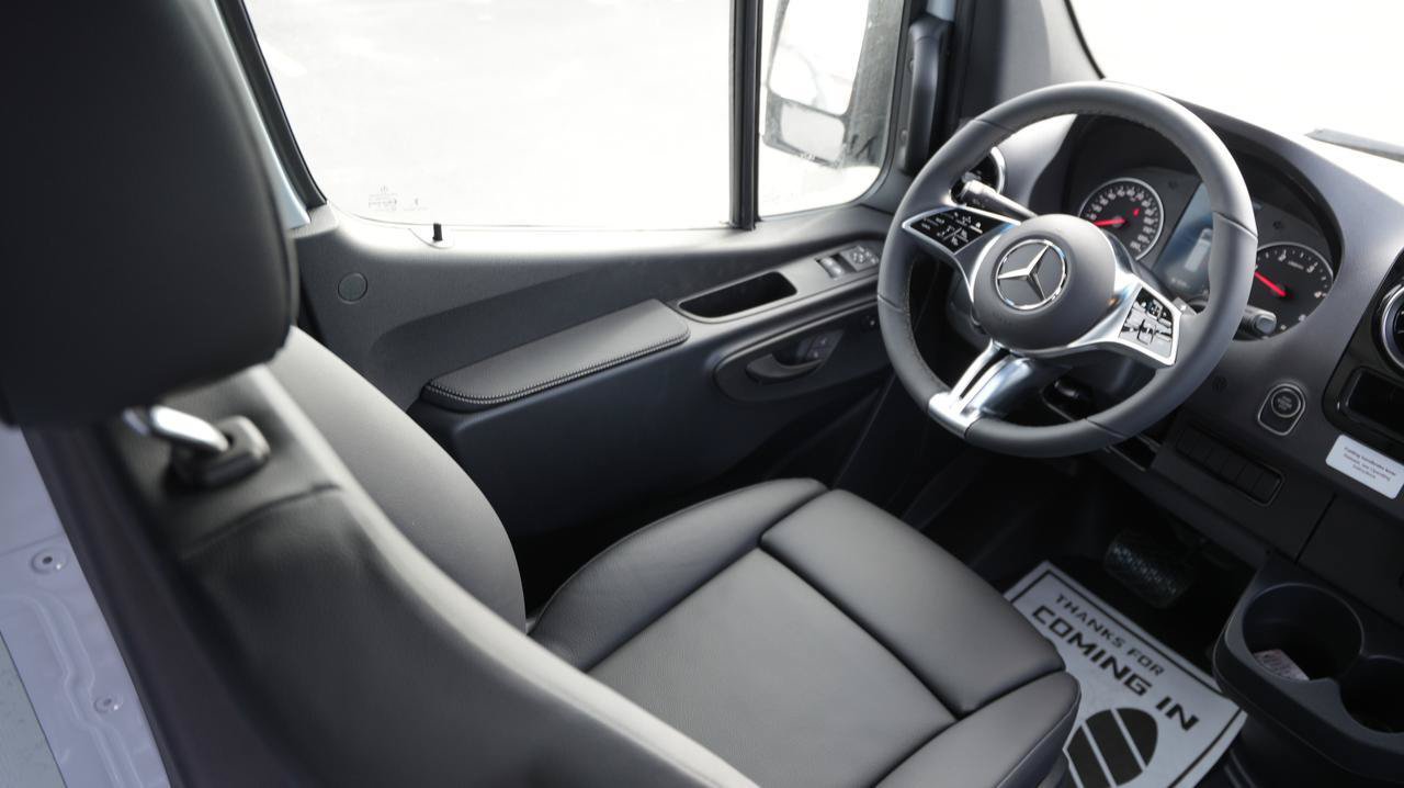 New 2026 Mercedes-Benz Sprinter 2500 image 12