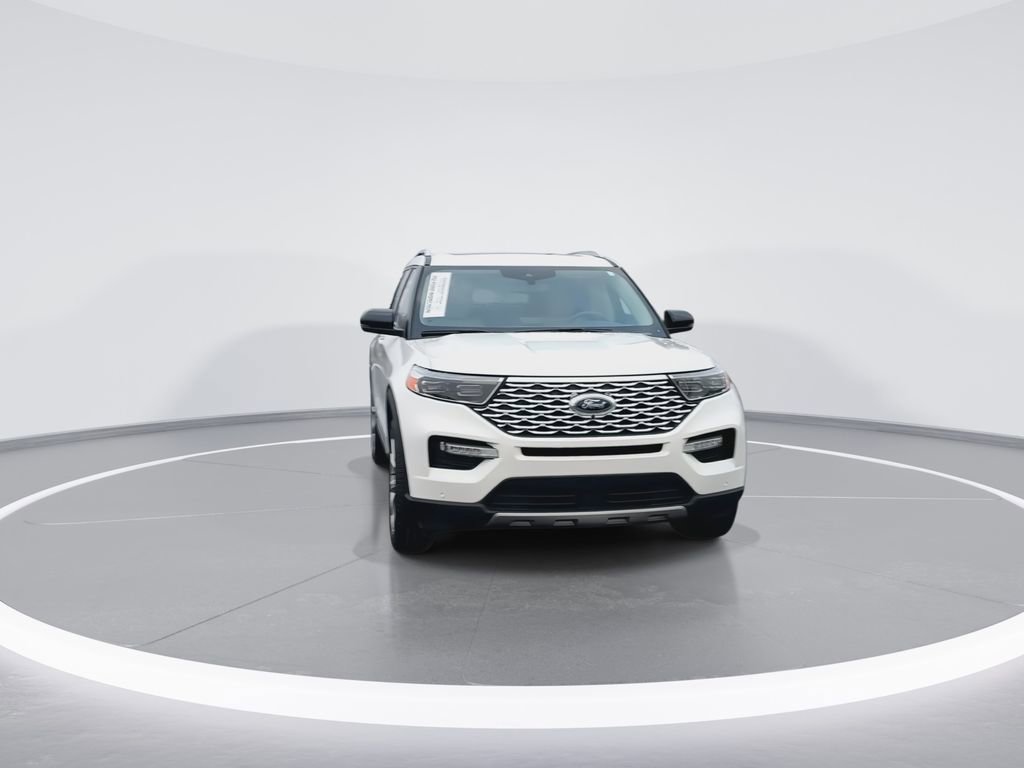 Used 2022 Ford Explorer Platinum w/ Equipment Group 601A image 3