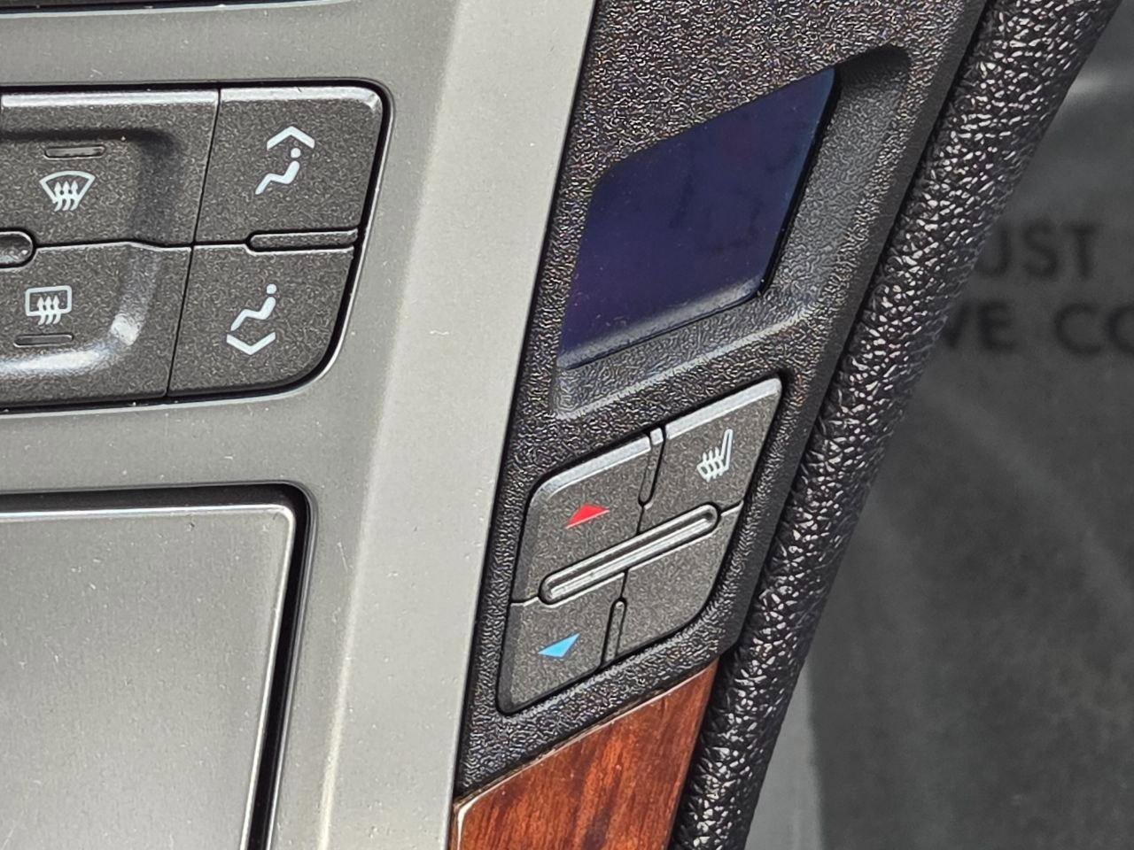 Used 2010 Cadillac CTS Luxury image 22