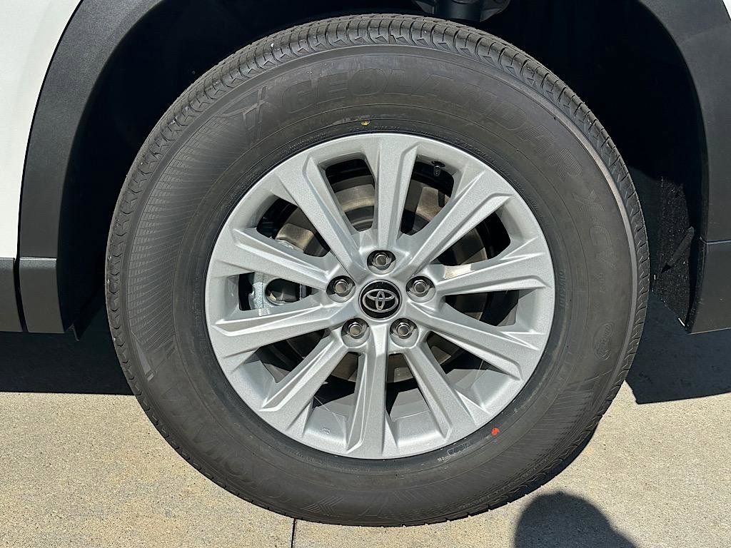 New 2026 Toyota Grand Highlander XLE AWD/4WD image 15