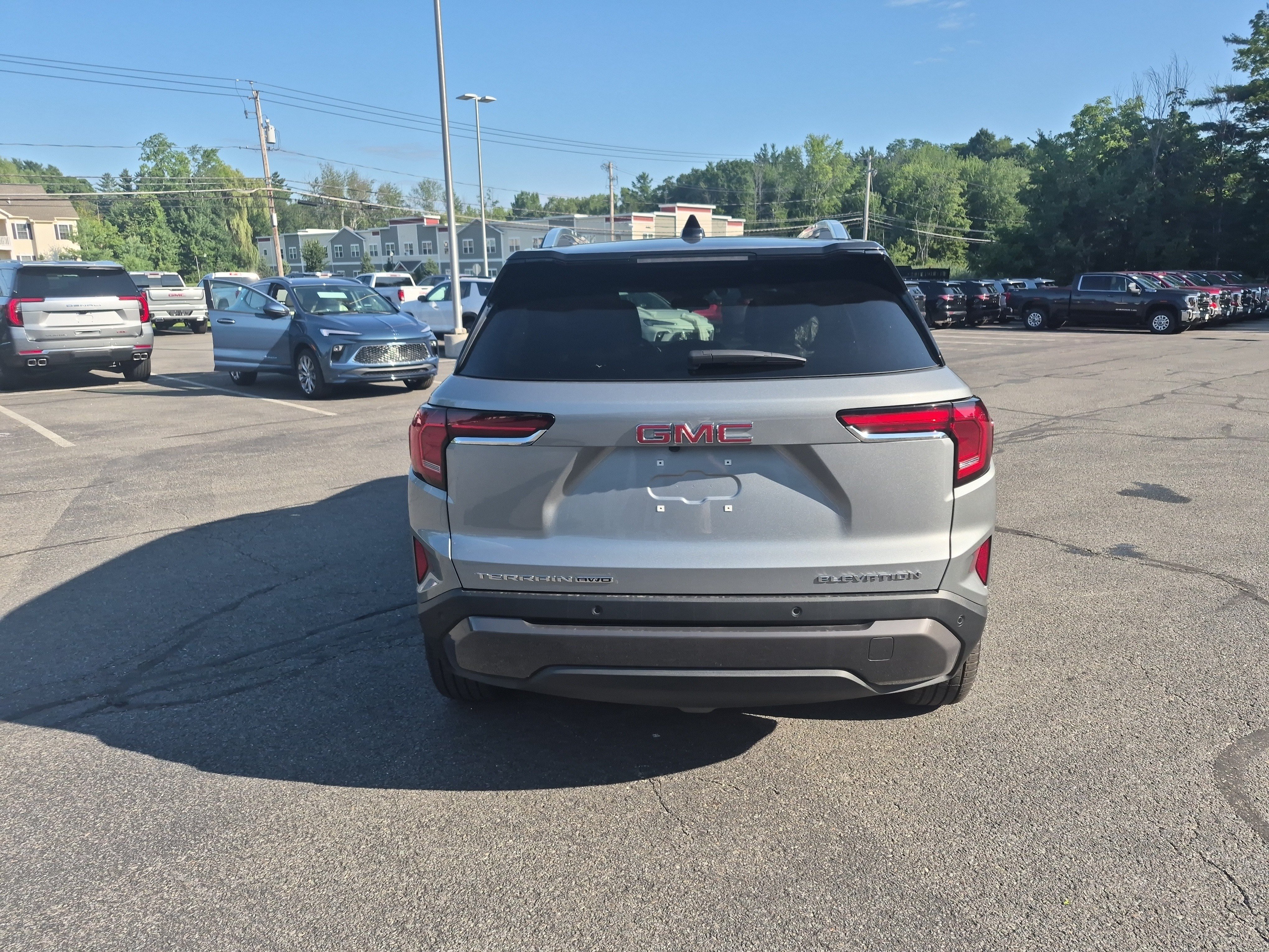 Used 2027 GMC Terrain Elevation w/ Elevation Premium Package AWD/4WD image 4