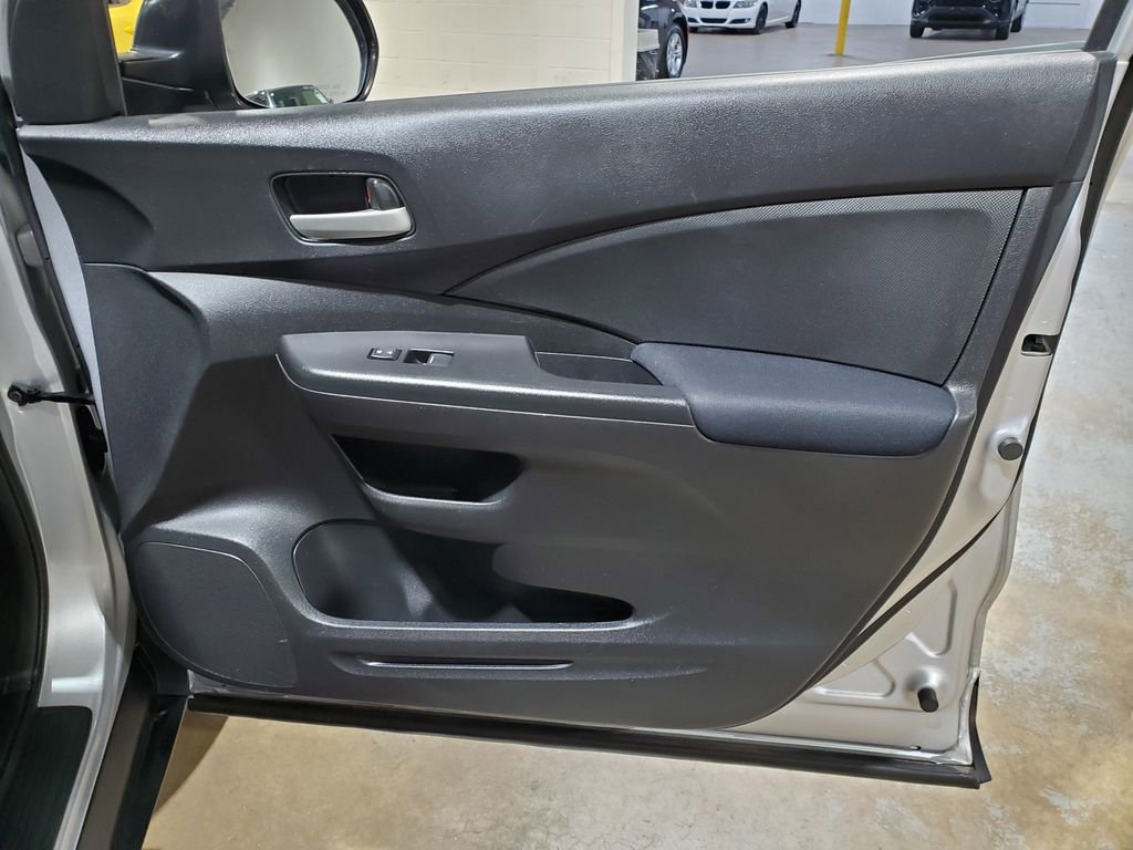 Used 2016 Honda CR-V SE image 16