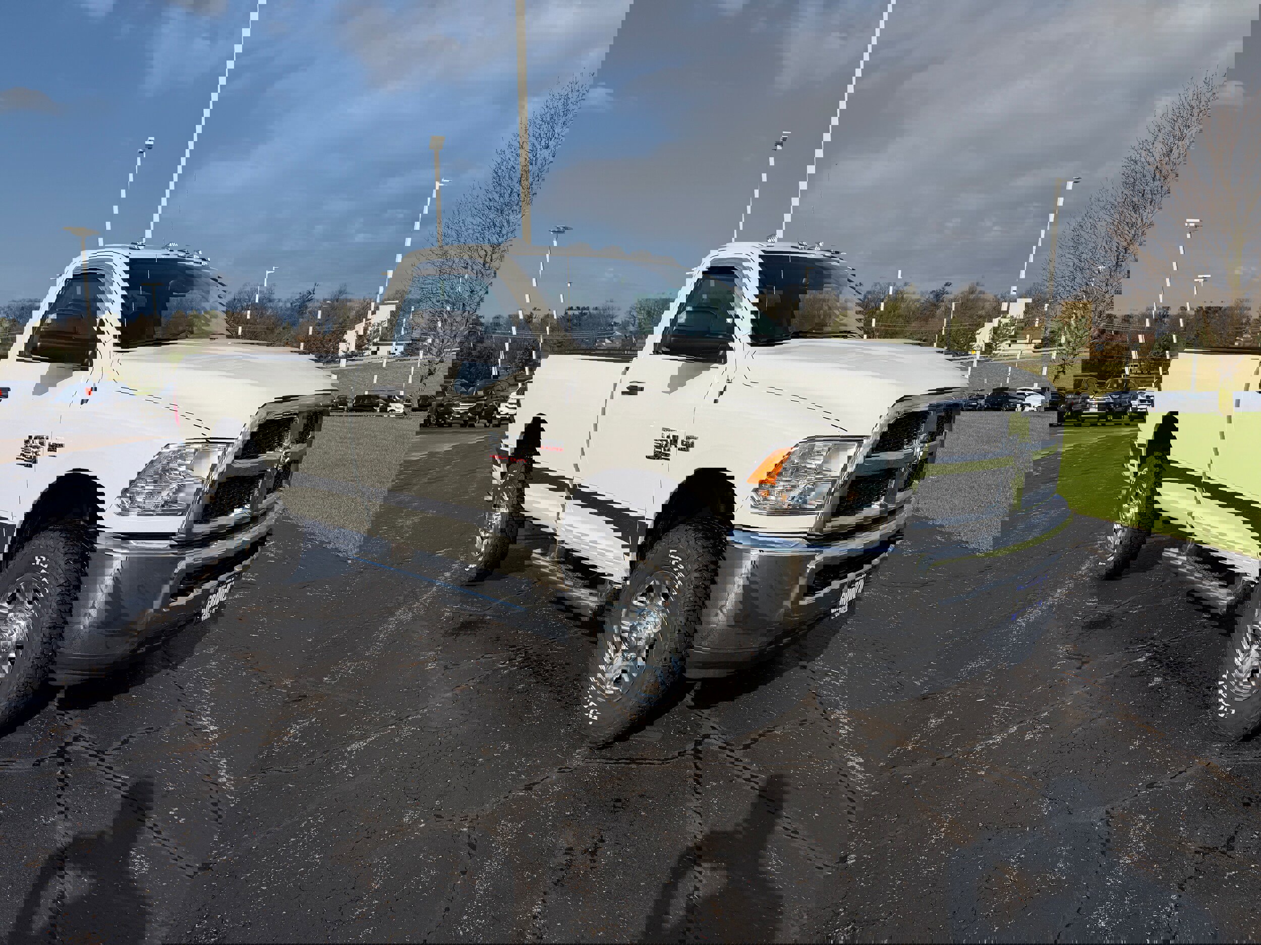 Used 2017 RAM 3500 Tradesman w/ Chrome Appearance Group AWD/4WD image 4