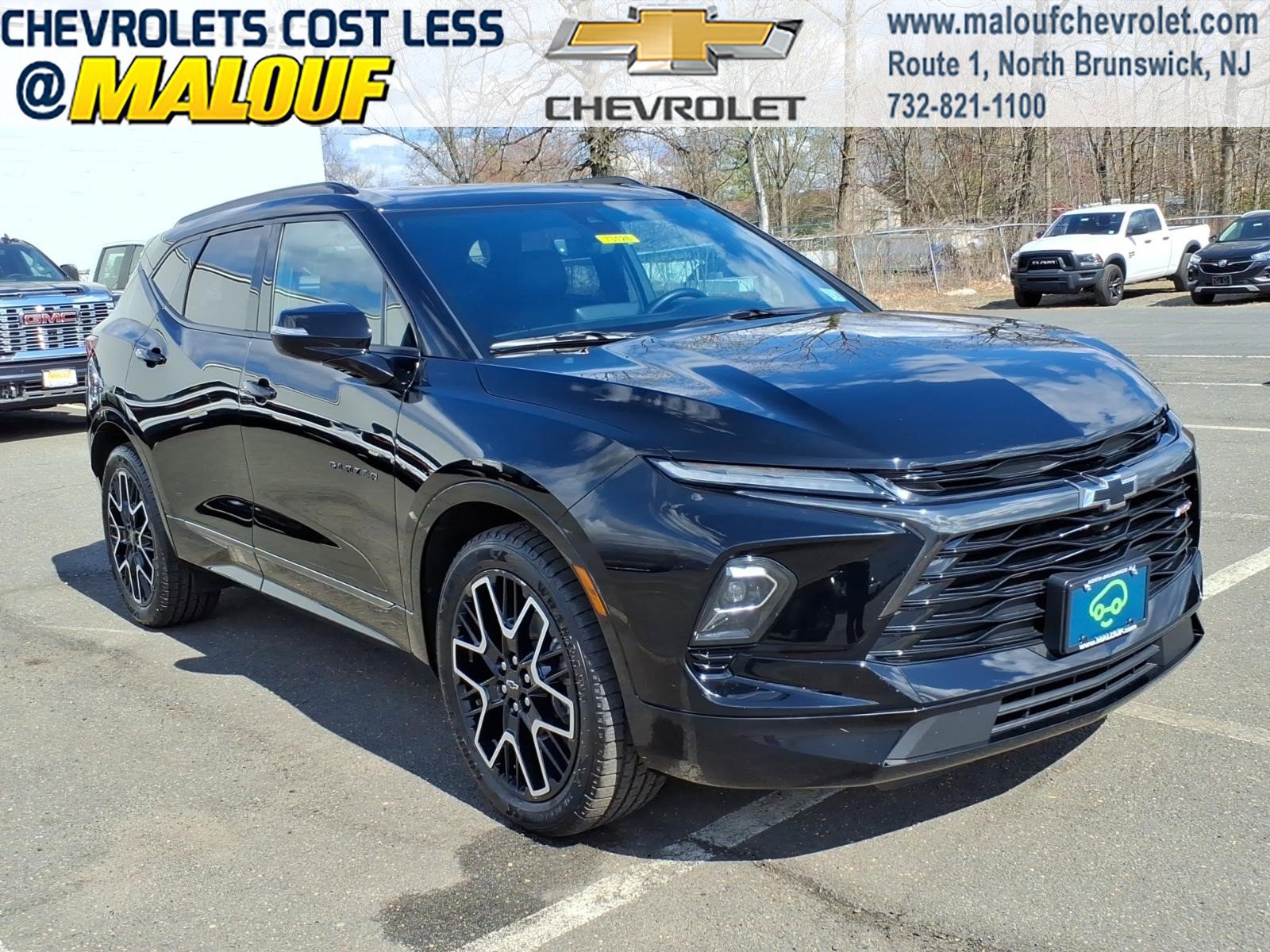 Certified 2023 Chevrolet Blazer RS w/ Driver Confidence II Package image 1