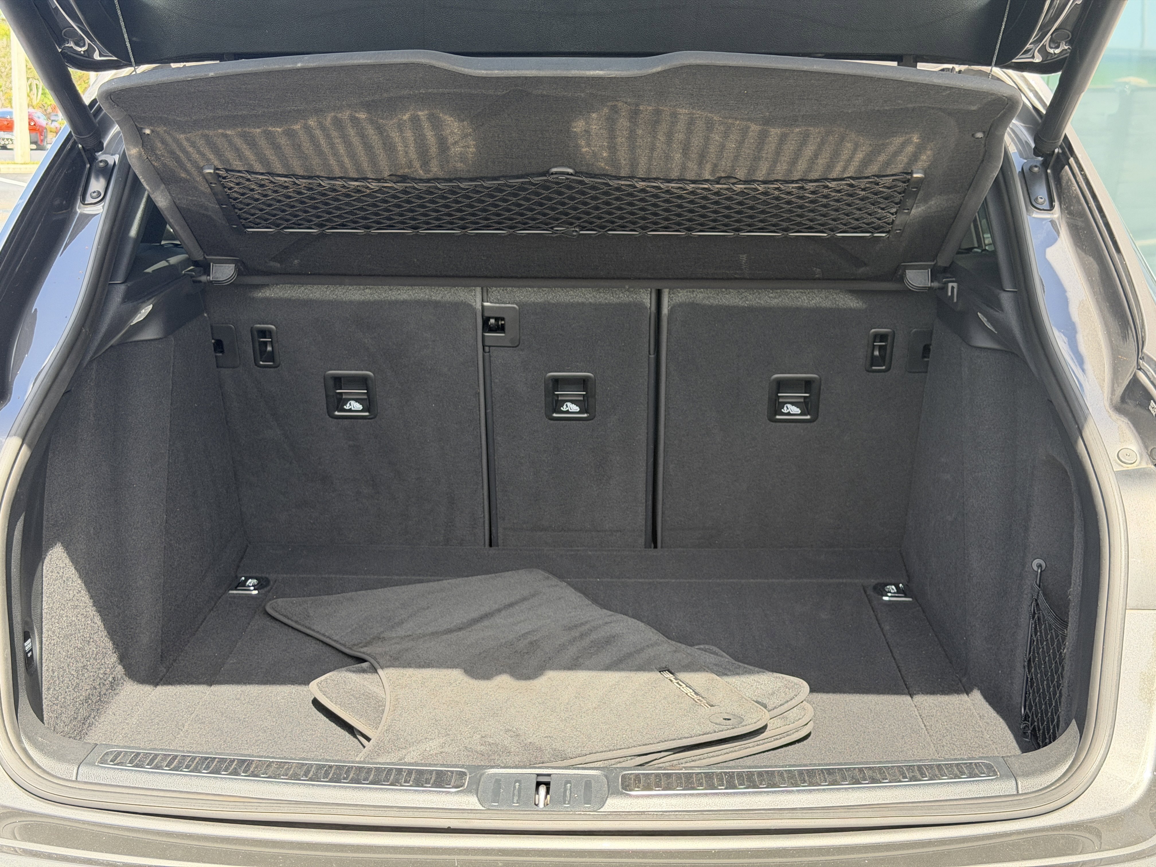 Certified 2015 Porsche Macan S image 14