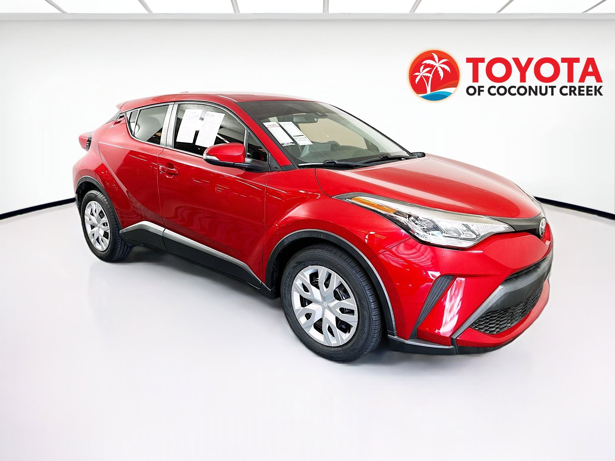 Used 2020 Toyota C-HR LE FWD image 1