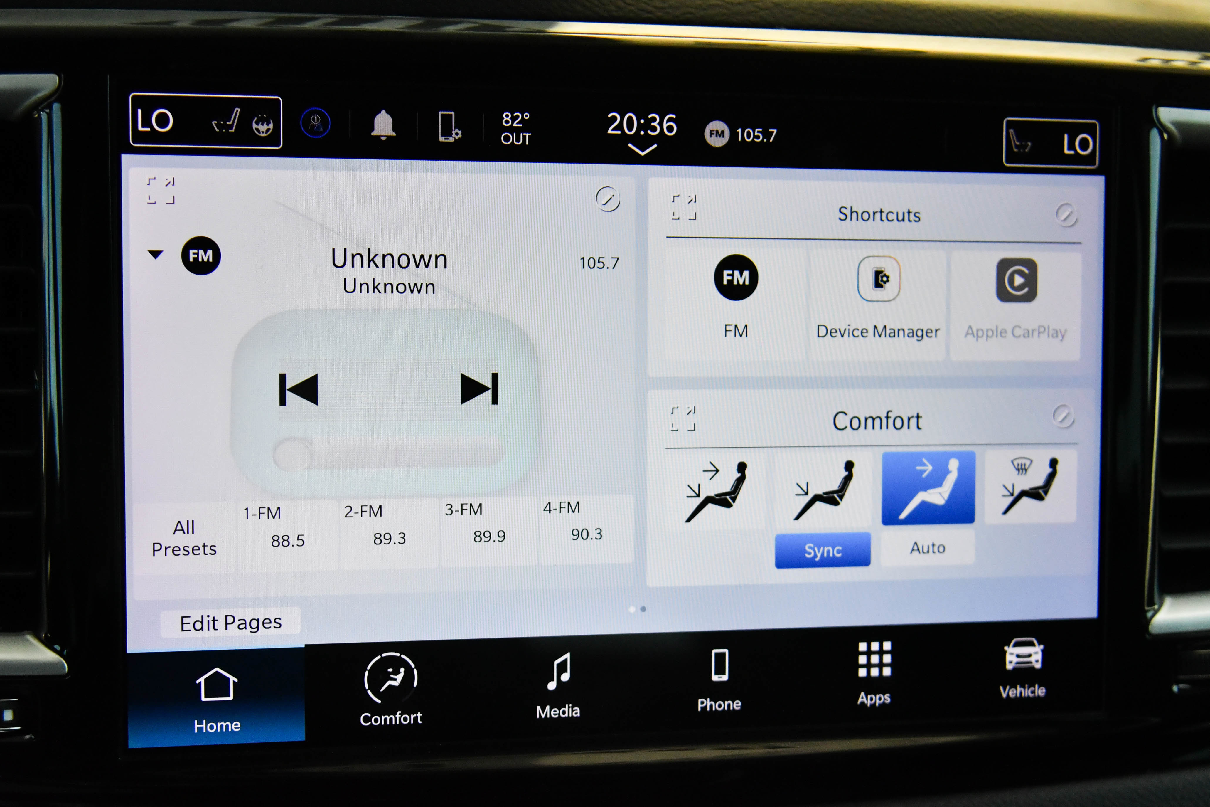 Used 2023 Chrysler Pacifica Touring-L FWD image 25