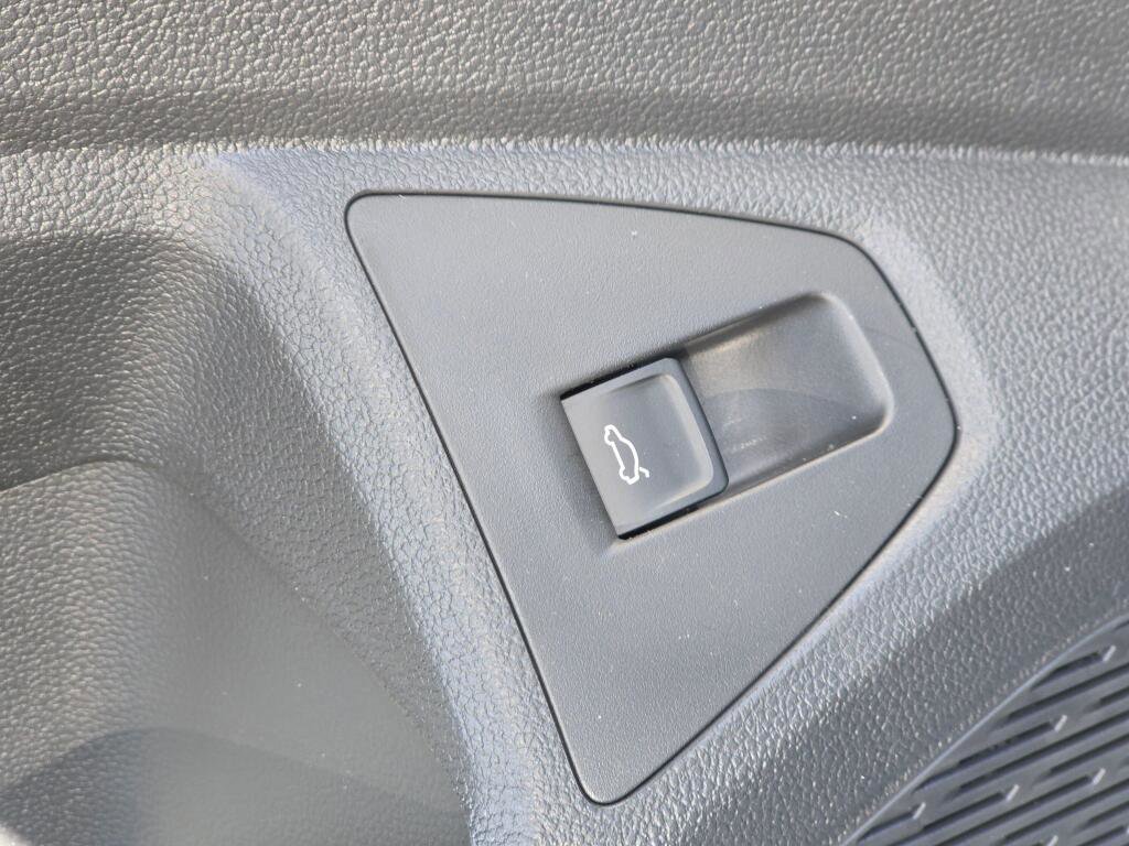 New 2026 Volkswagen Jetta SE image 38