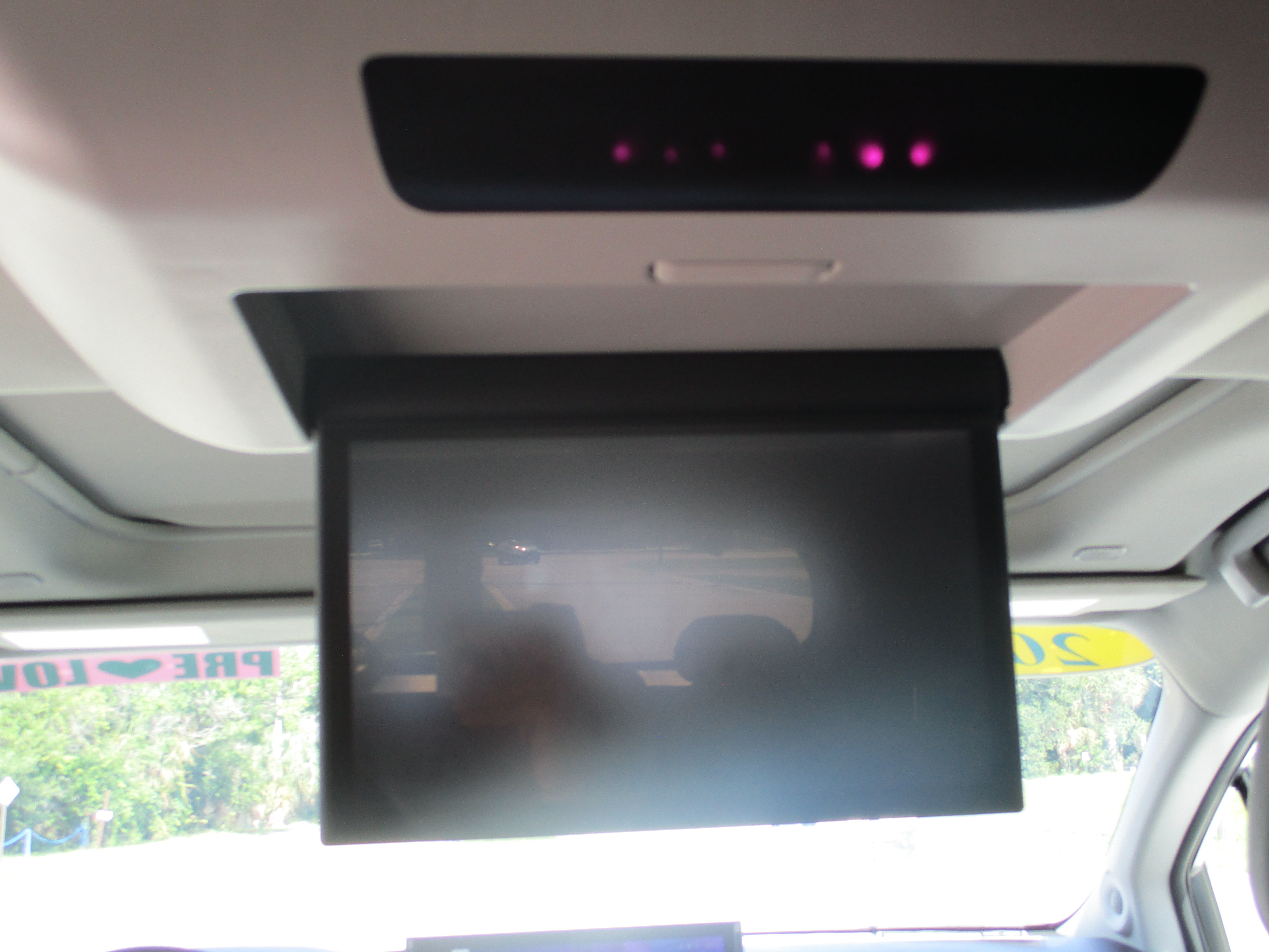 Used 2026 Toyota Sienna XLE FWD image 22