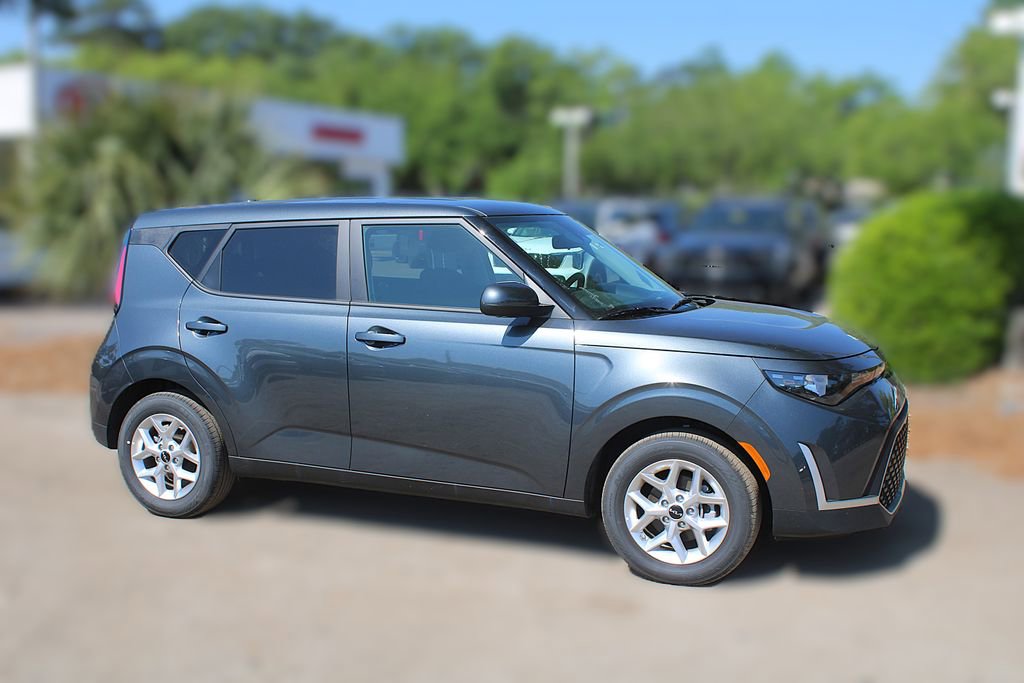 Certified 2025 Kia Soul LX w/ LX Technology Package image 4