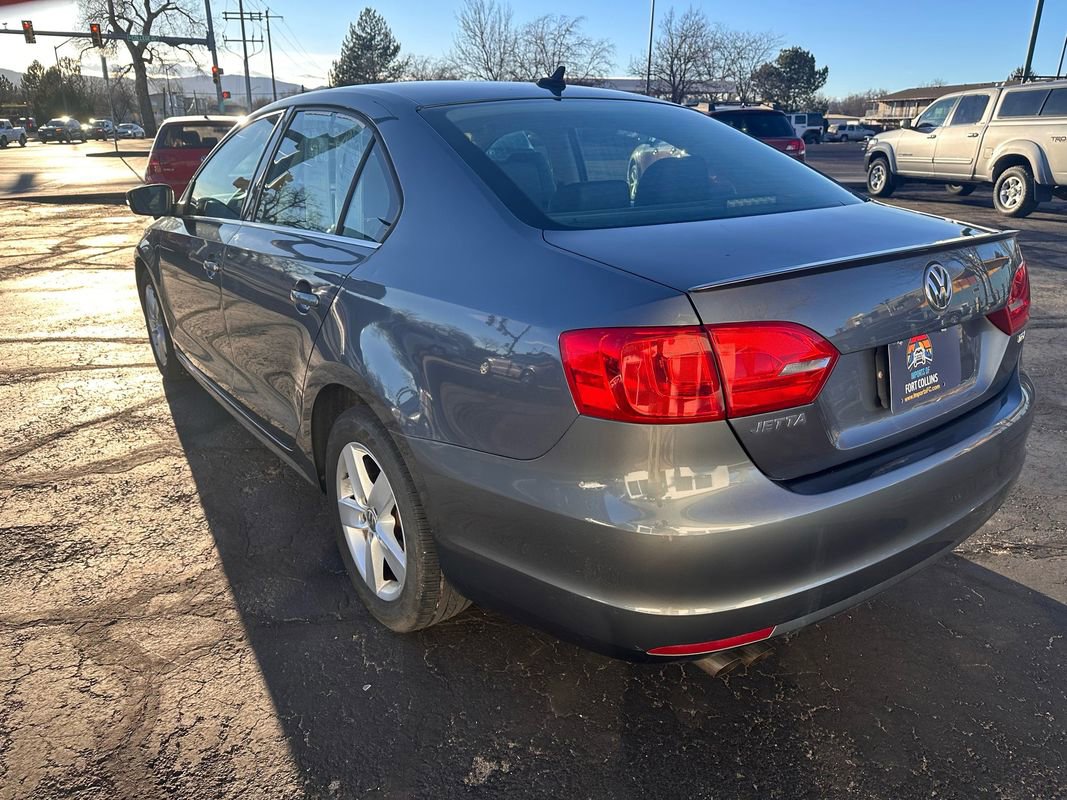 Used 2013 Volkswagen Jetta TDI image 5