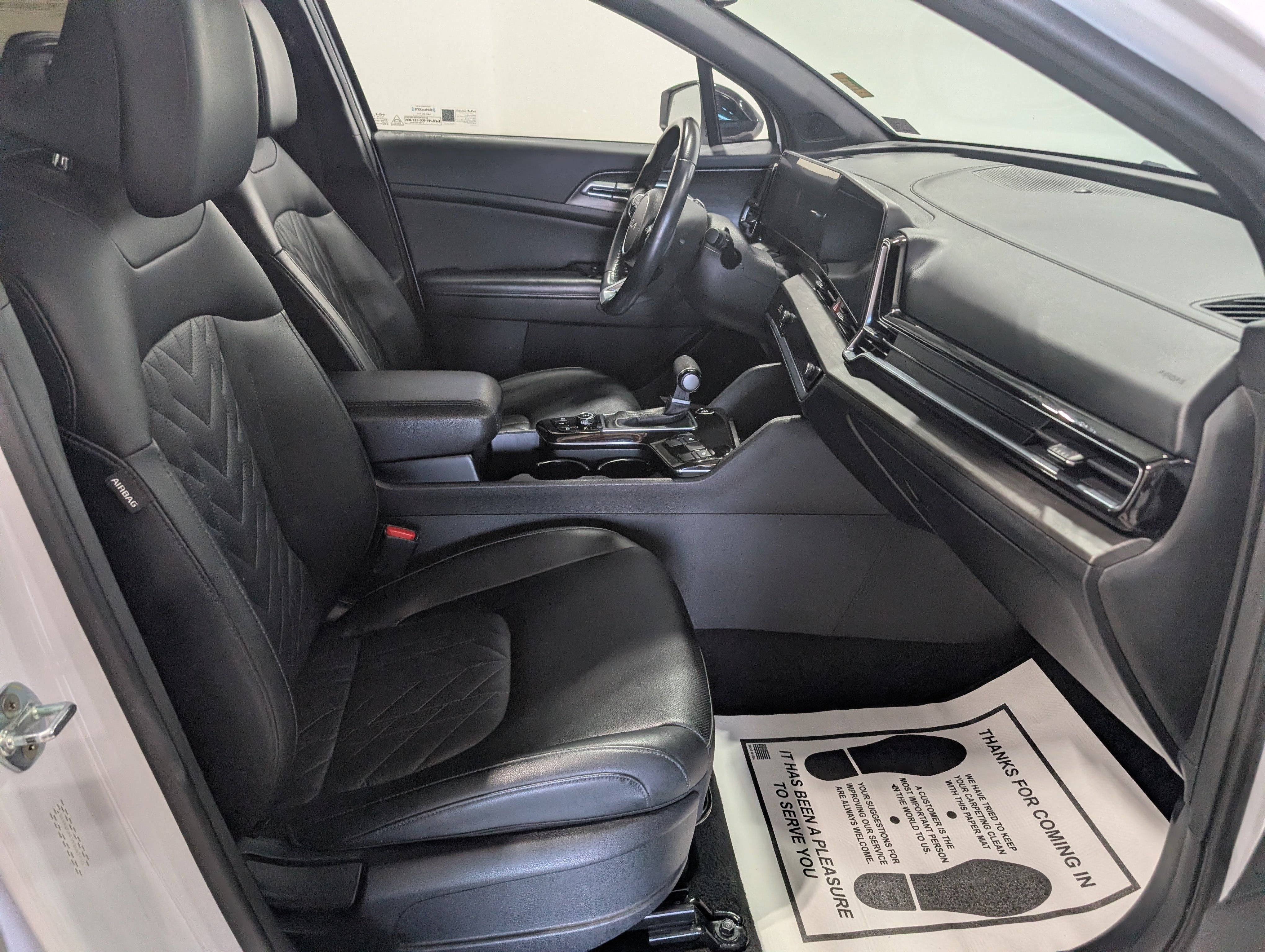 Used 2023 Kia Sportage X-Line w/ X-Line Premium Package AWD/4WD image 18