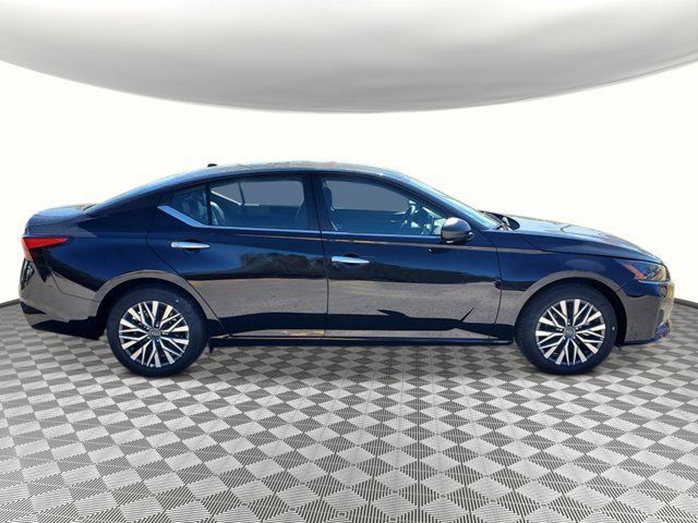 New 2025 Nissan Altima 2.5 SV image 6