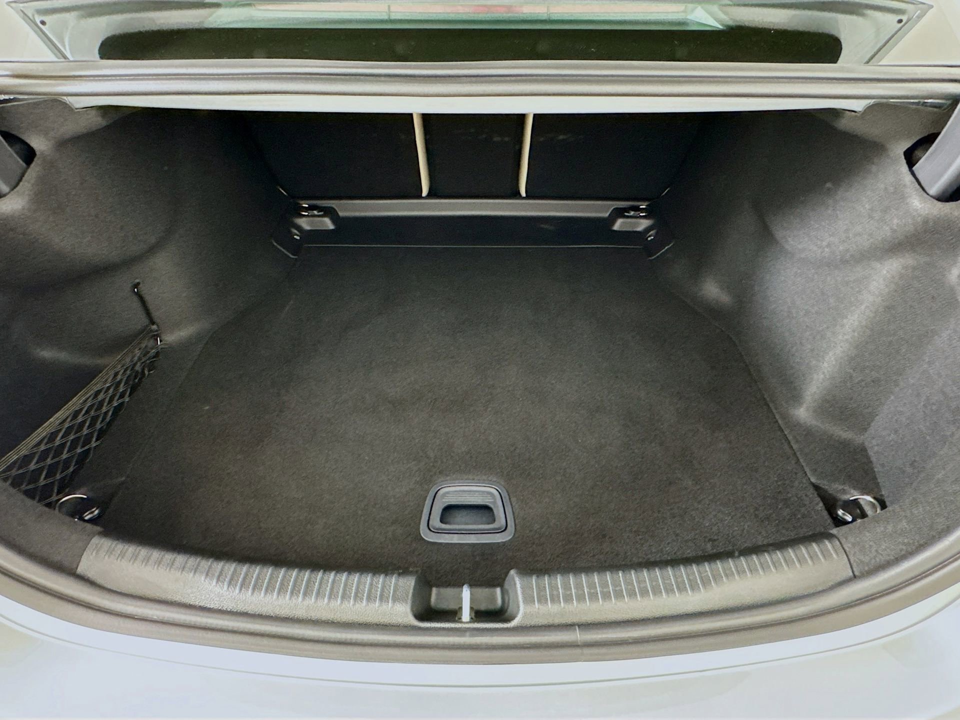 Used 2025 Mercedes-Benz C 300 Sedan image 27