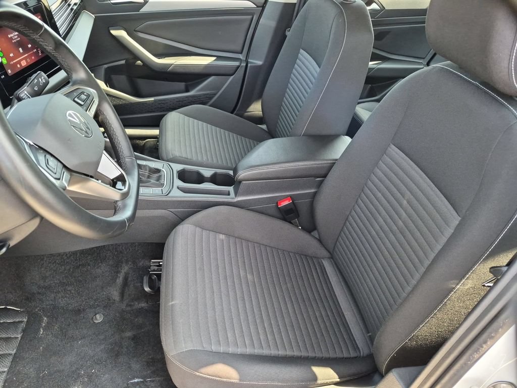 Used 2025 Volkswagen Jetta S FWD image 25