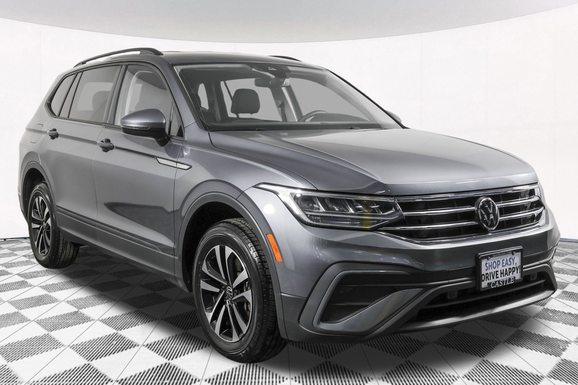 Used 2023 Volkswagen Tiguan S w/ Driver Assistance Package AWD/4WD image 13