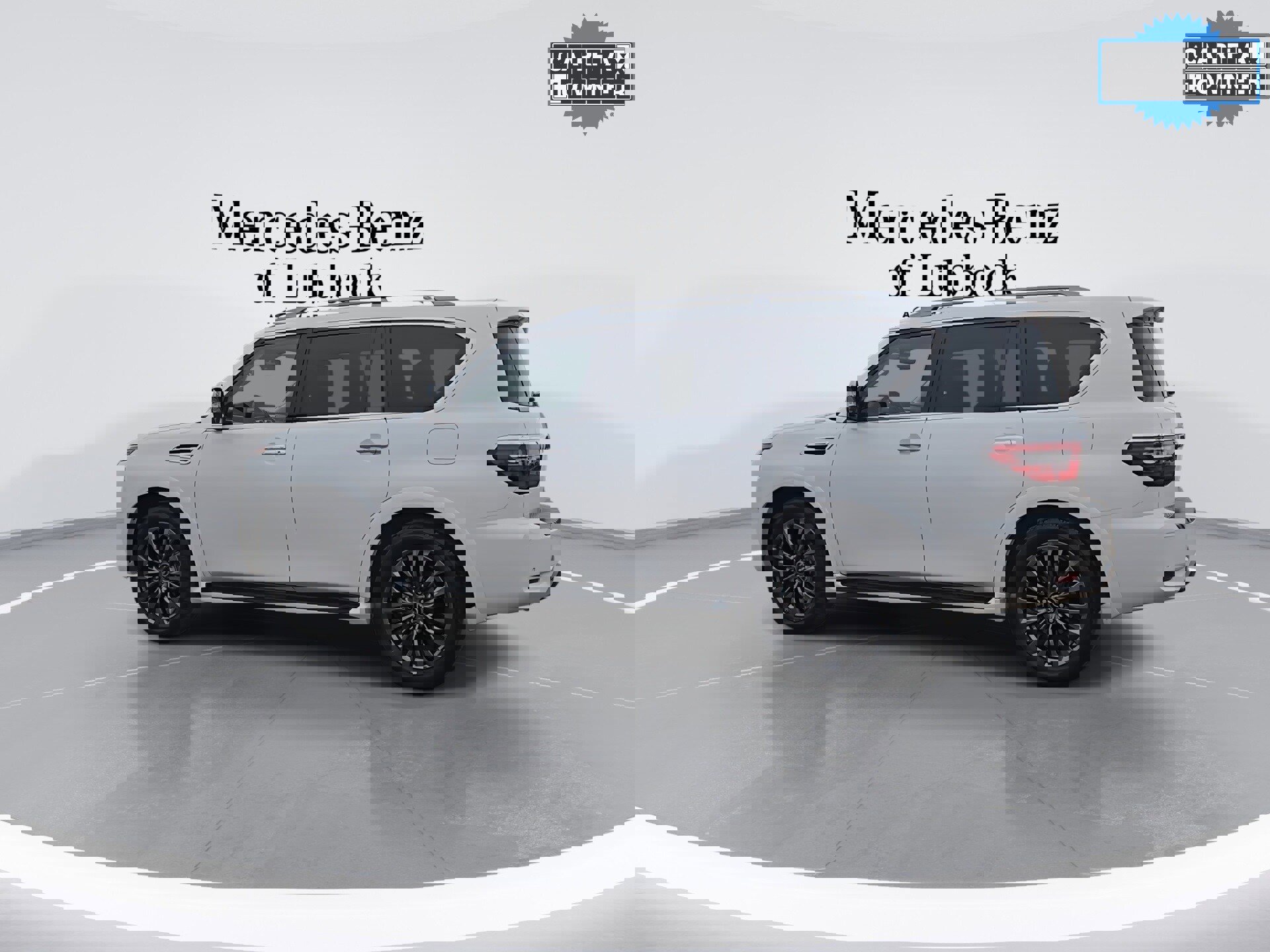 Used 2023 Nissan Armada Platinum w/ Captain's Chairs Package image 6