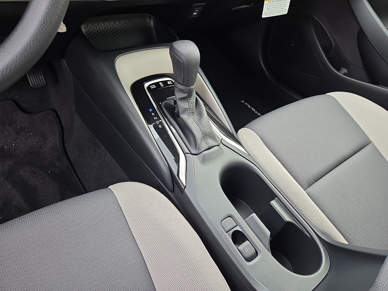 New 2027 Toyota Corolla LE FWD image 15