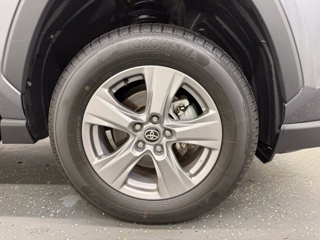 Certified 2025 Toyota RAV4 XLE AWD/4WD image 22