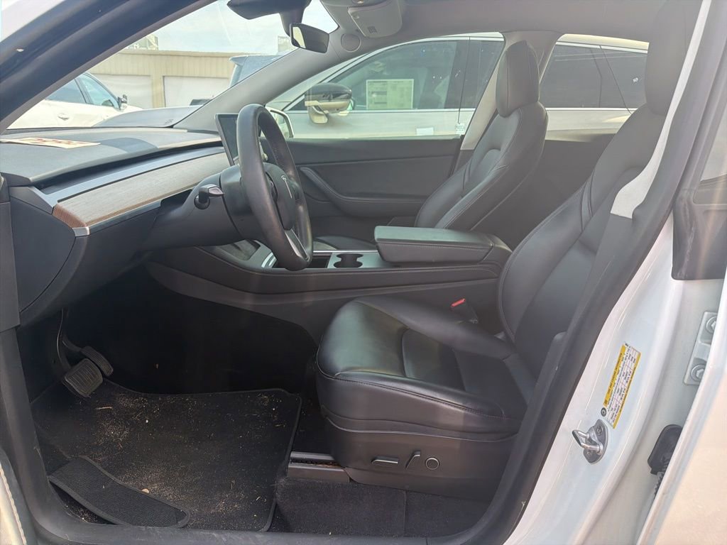Used 2021 Tesla Model Y Long Range image 8