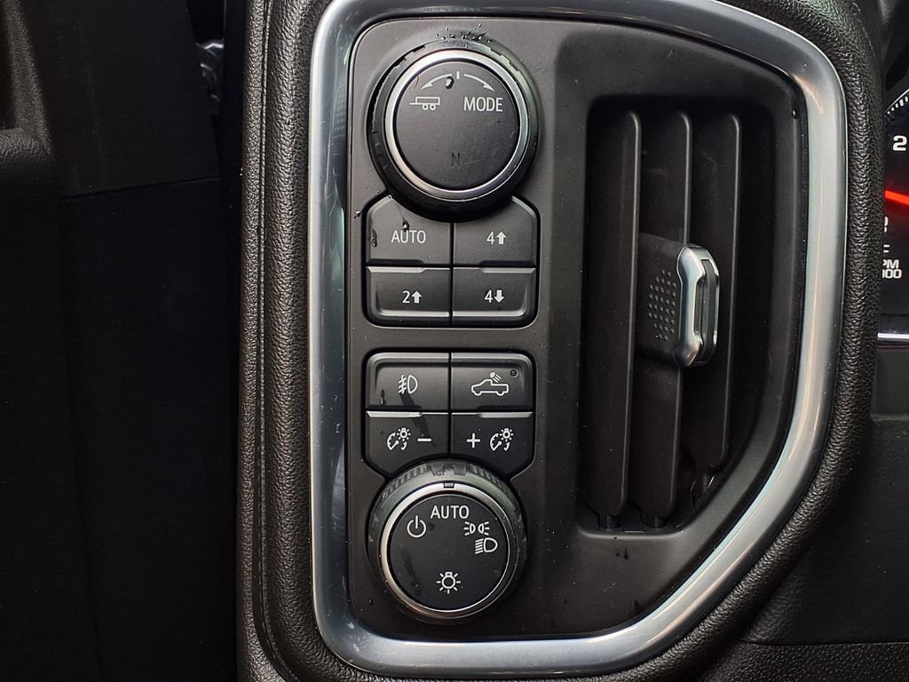 Used 2021 Chevrolet Silverado 1500 LT Trail Boss AWD/4WD image 10