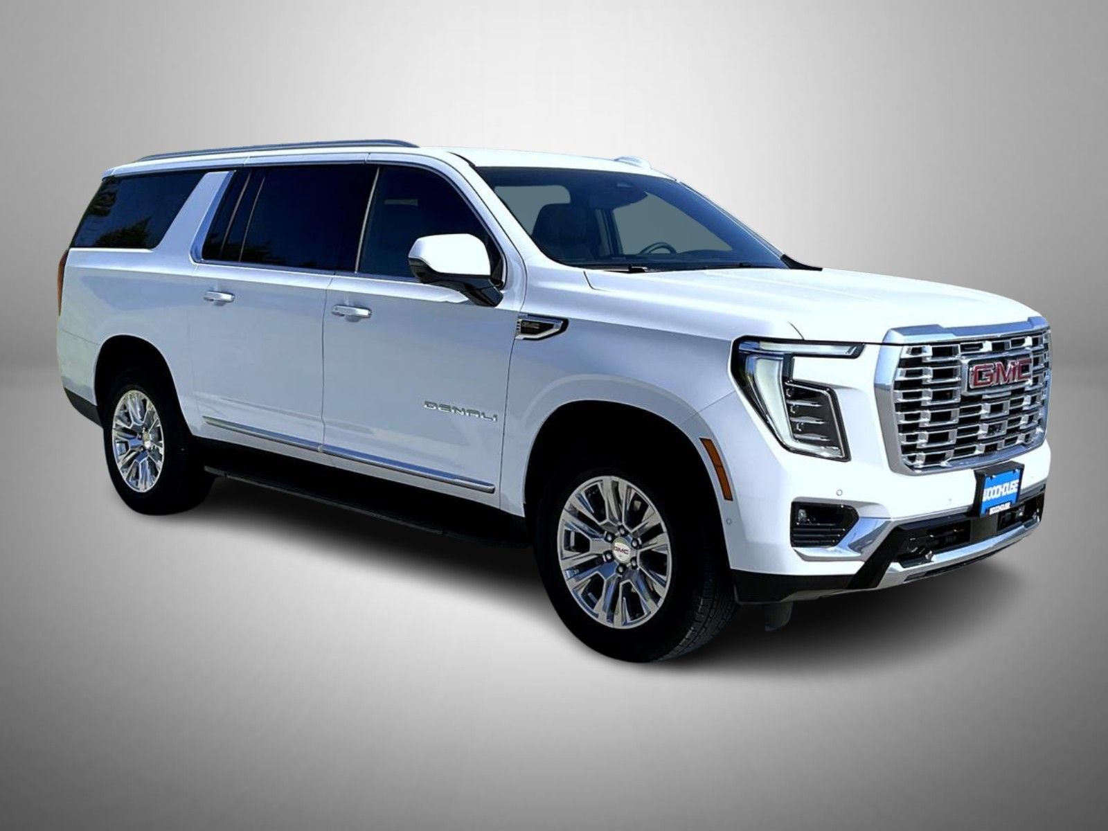 Used 2025 GMC Yukon XL Denali AWD/4WD image 3