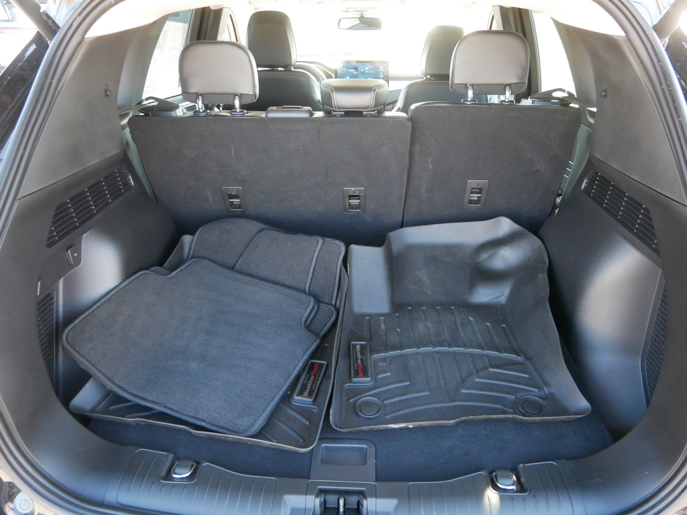 Used 2023 Ford Escape Platinum image 18