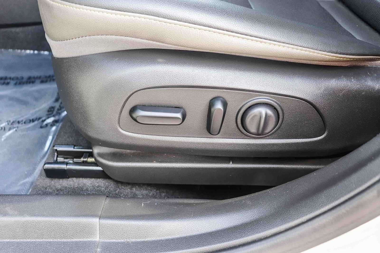Used 2025 Chevrolet Trax ACTIV w/ Driver Confidence Package FWD image 19