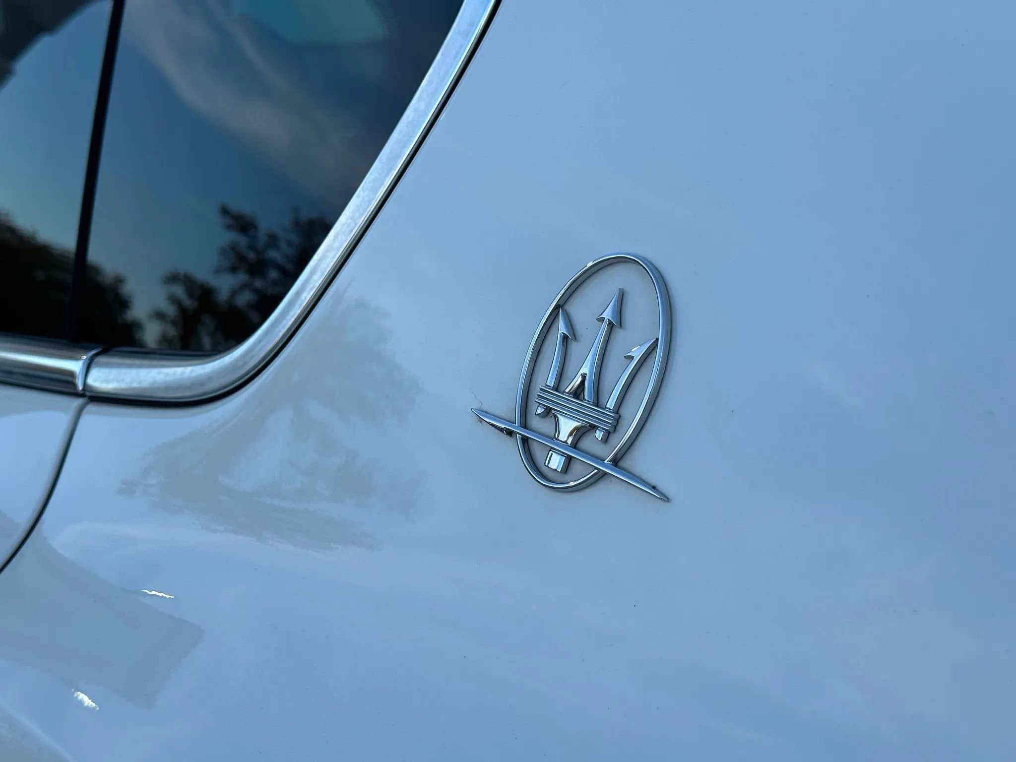 Used 2017 Maserati Levante w/ Sport Package image 27