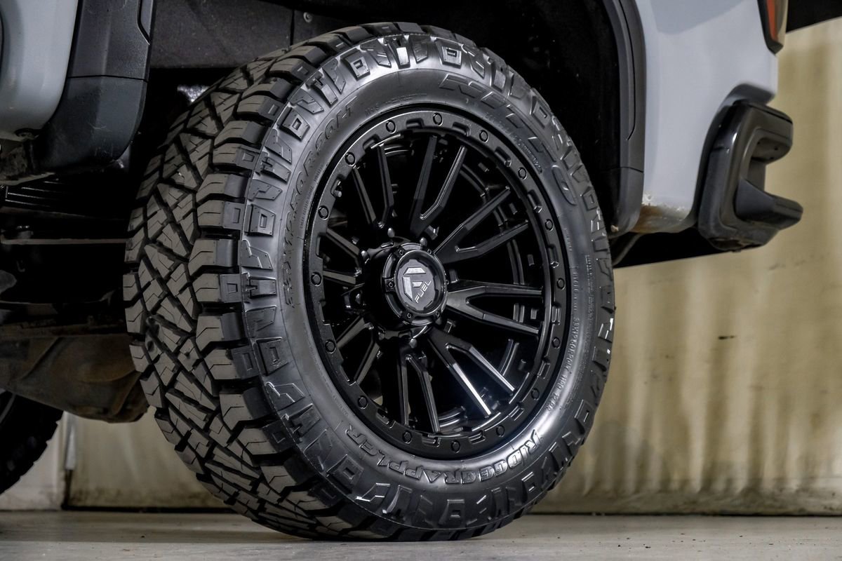 Used 2024 GMC Sierra 2500 AT4X image 57