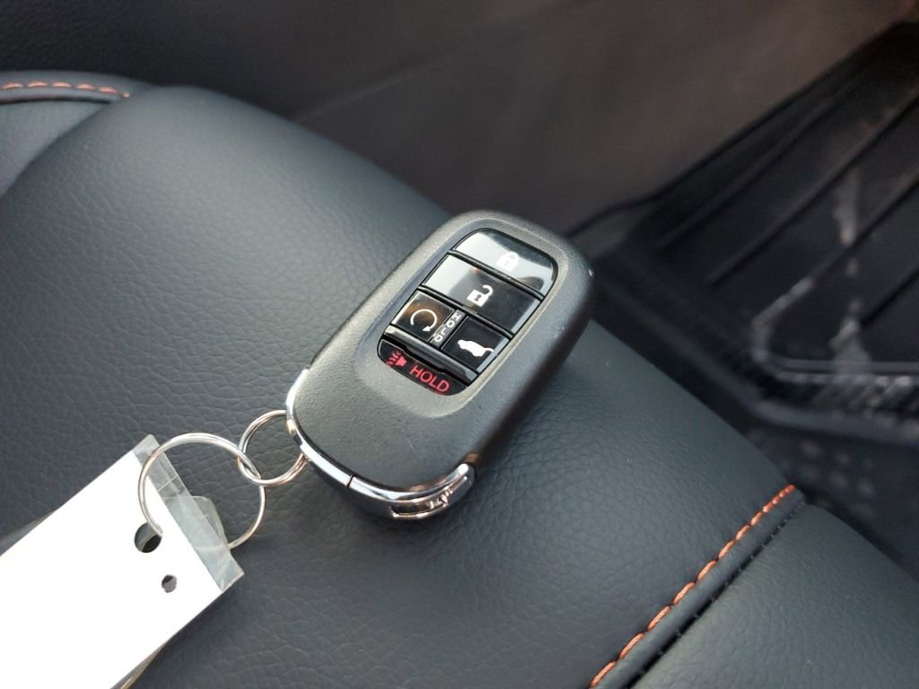 Certified 2025 Honda Pilot TrailSport image 44