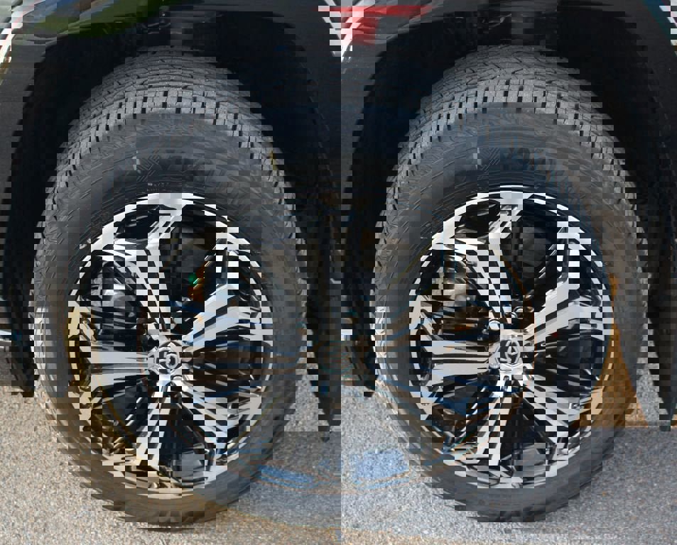 Used 2025 Toyota RAV4 XSE image 26