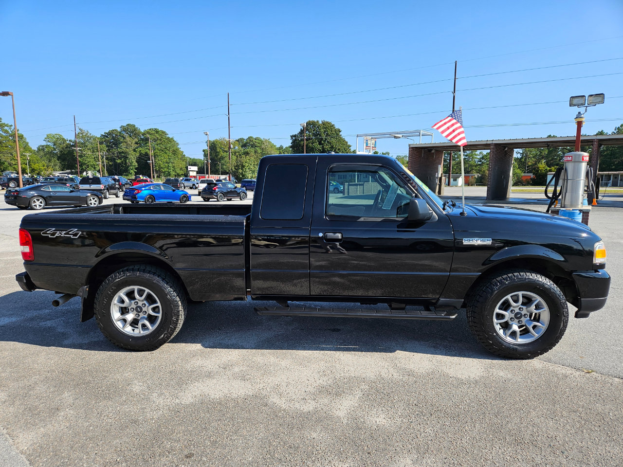 Used 2011 Ford Ranger XLT image 7