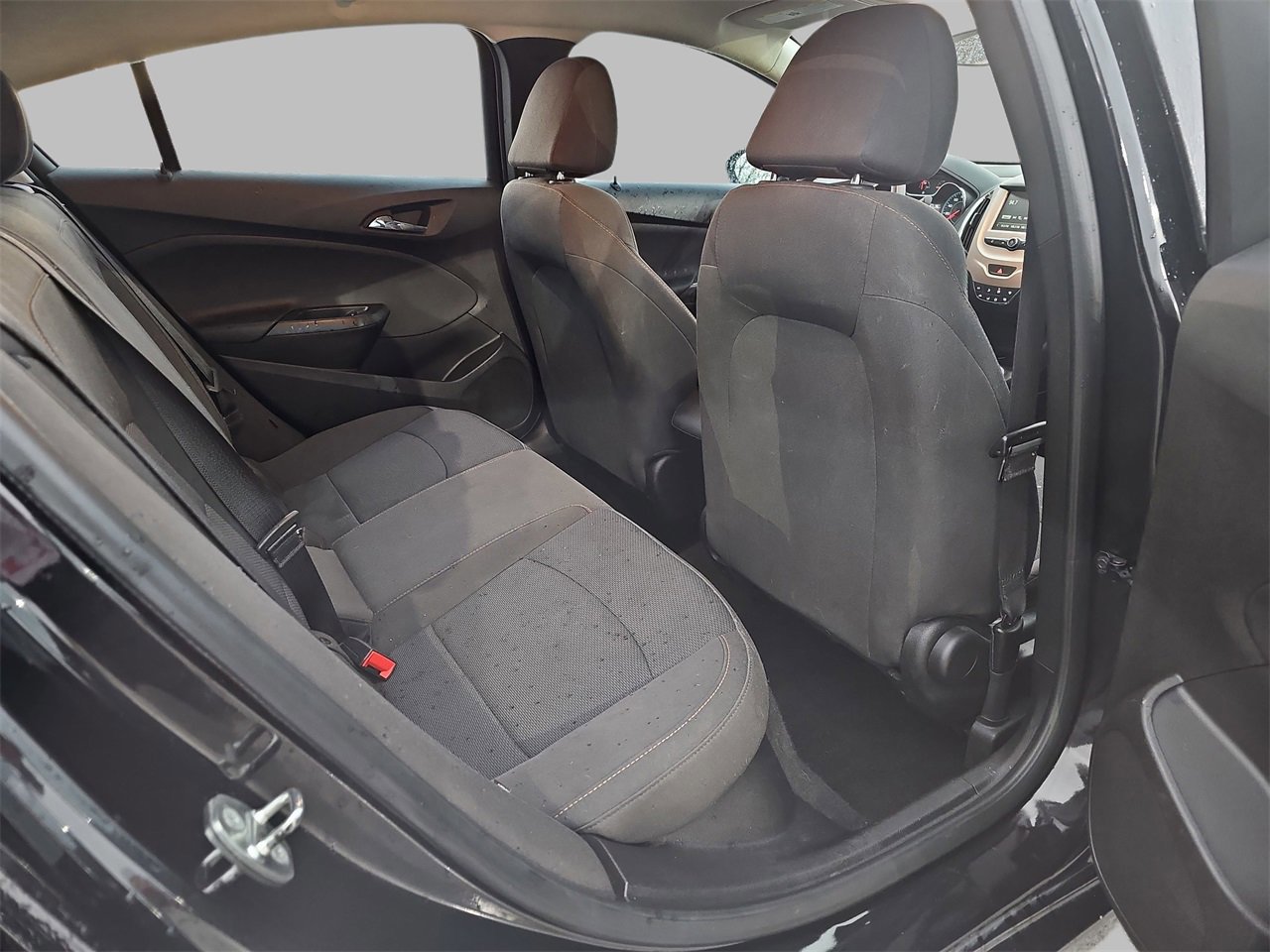 Used 2018 Chevrolet Cruze LS image 14