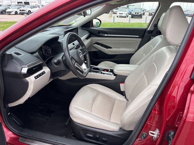 Used 2023 Nissan Altima 2.5 SL FWD image 6
