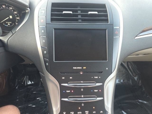 Used 2016 Lincoln MKZ AWD w/ Equipment Group 300A Reserve image 5